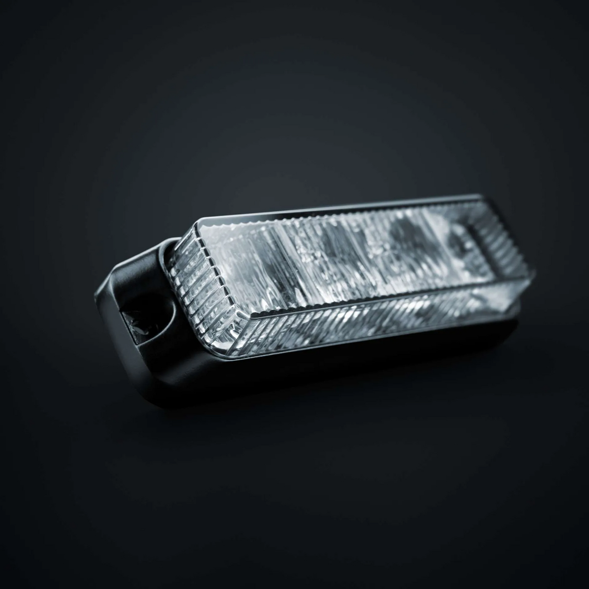 Strobe12-33V 4LEDx3W IP68 ECE/R65