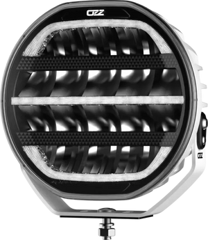 OZZ XR2 P9" LED fjernlys med parklys (E) hvitt hus